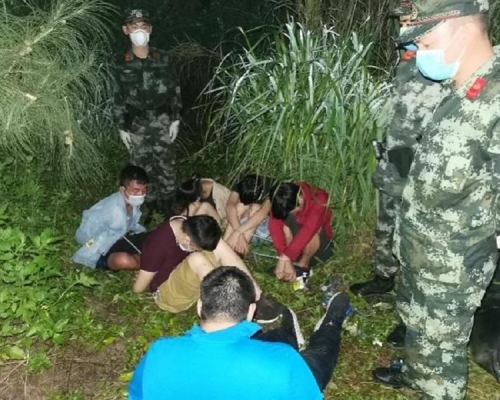 深圳警方破獲境外蛇頭經海域運送人蛇在粵港兩地雙向偷渡。網上圖片