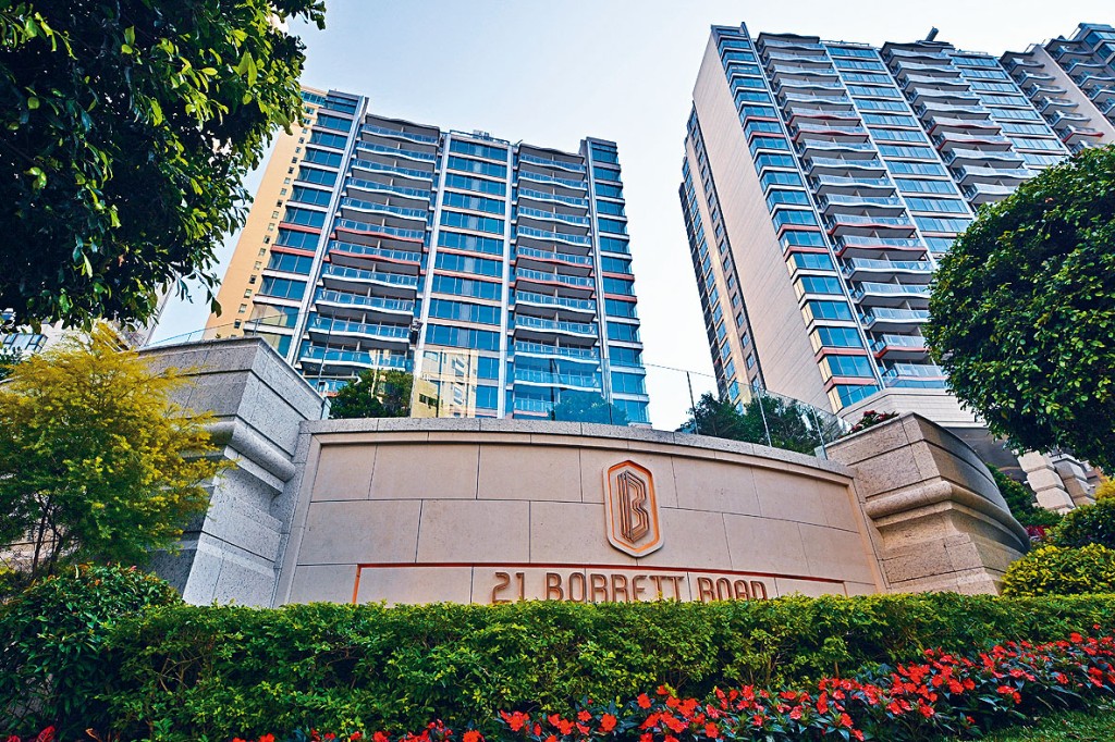 ■中半山21 BORRETT ROAD特色戶，成交呎價12.6萬。