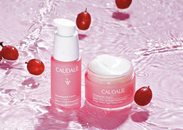 Caudalie Vinosource-Hydra S.O.S Thirst-Quenching Serum($340/左)、Caudalie Grape Water GelMoisturizer($300/右)