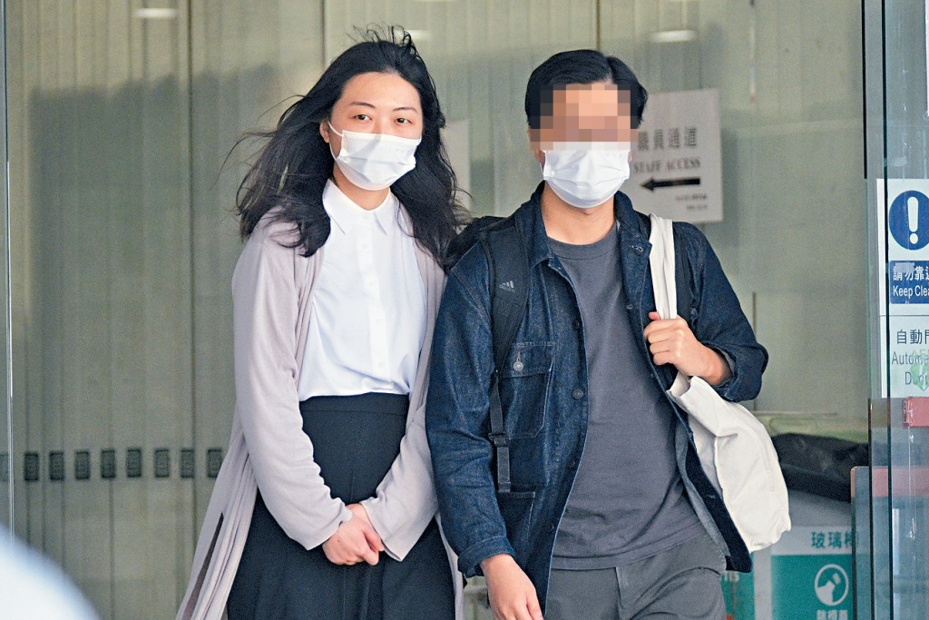 被告梁紫穎（左）涉及洗黑錢數目約460萬元，終判監13個月。