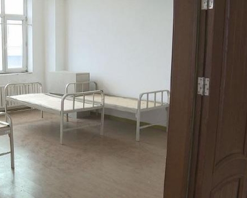 黑龍江綏芬河改建辦公樓為方艙醫院預提供600床位。(網圖)