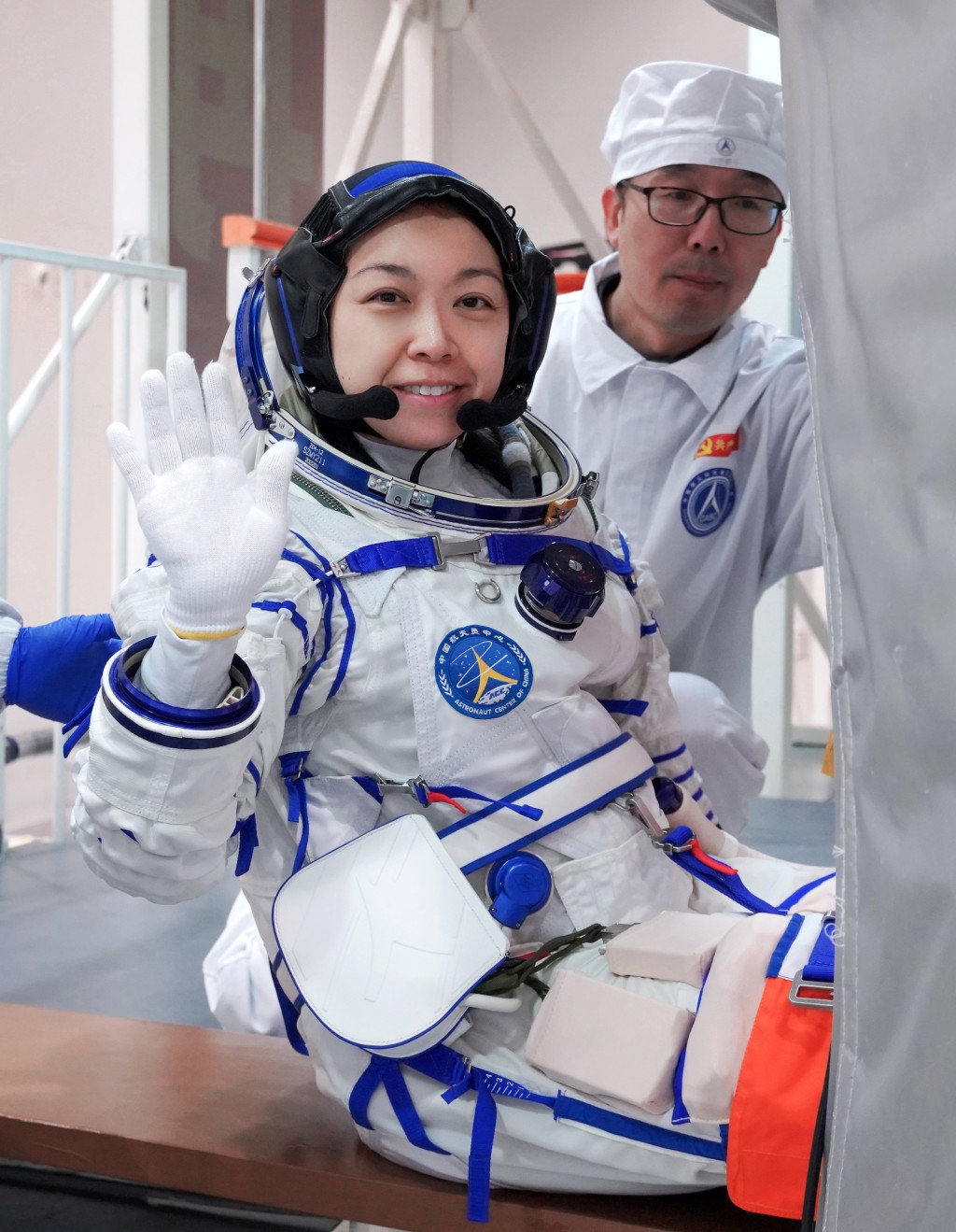 搭載首位港產航天員黎家盈等三名乘組人員的神舟二十三號載人飛船,日前成功發射並對接太空站天和核心艙。 搭載首位港產航天員黎家盈等三名乘組人員的神舟二十三號載人飛船,日前成功發射並對接太空站天和核心艙。