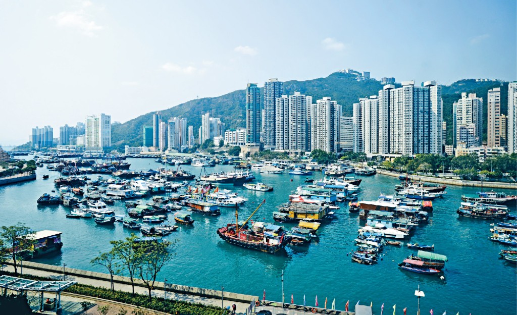 香港仔是香港著名漁港，區內有不少街道以「漁」為字首。