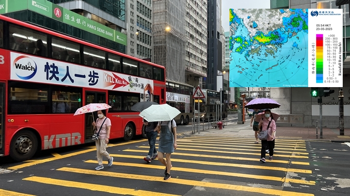 天文台先後發出黃雨警告訊號及新界北部水浸特別報告。李家傑攝