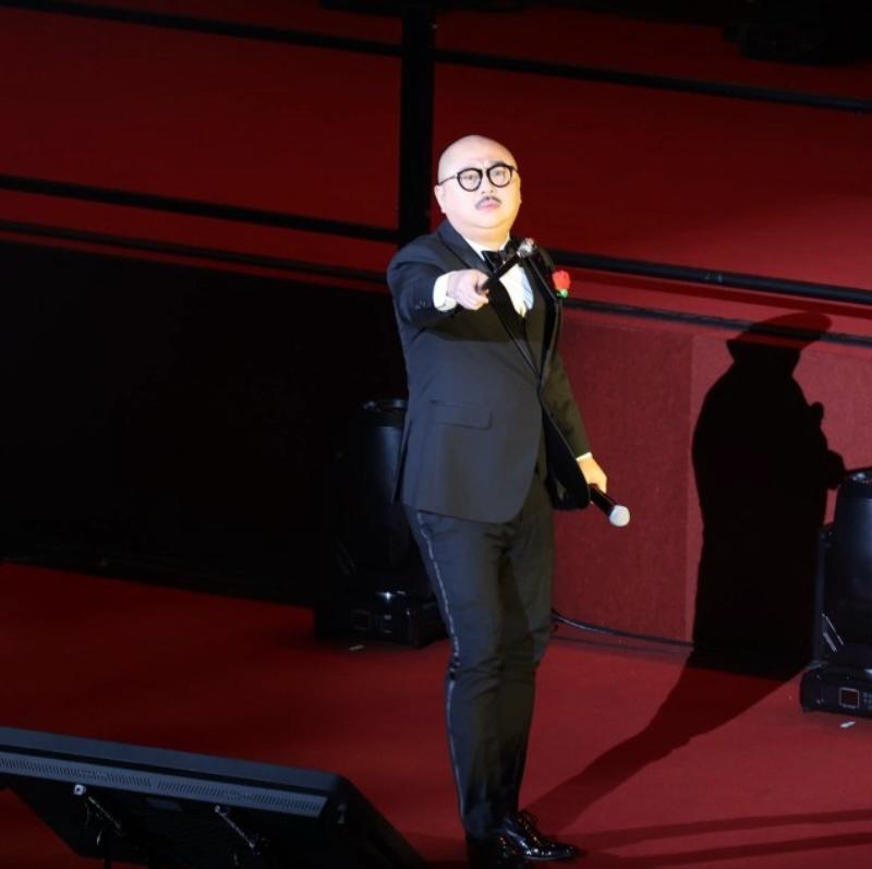 林盛斌(Bob)於3月7日在紅館舉行棟篤笑《The Bobfather Finale 2025》。 林盛斌(Bob)於3月7日在紅館舉行棟篤笑《The Bobfather Finale 2025》。