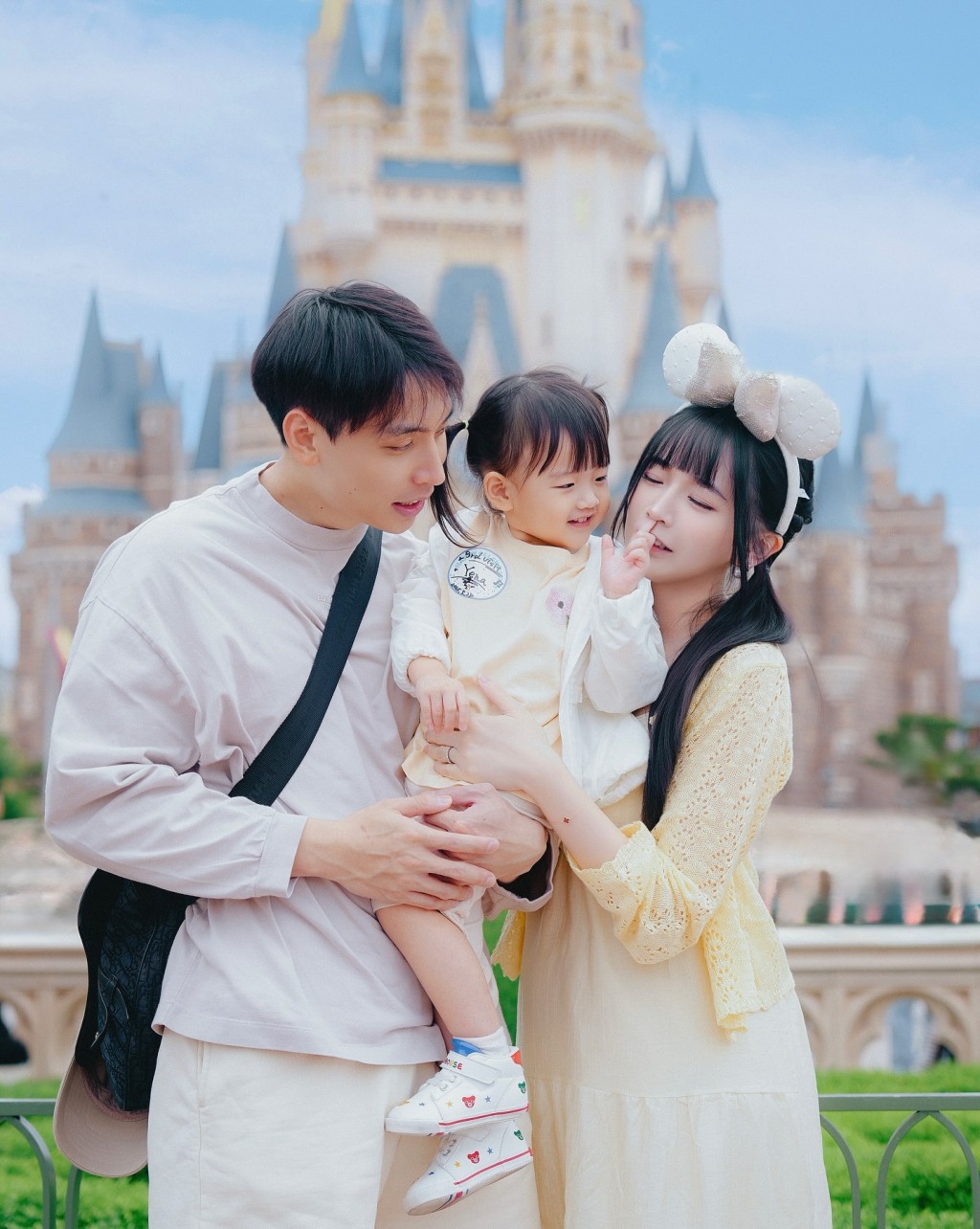 陳語謙結婚時雙喜臨門。