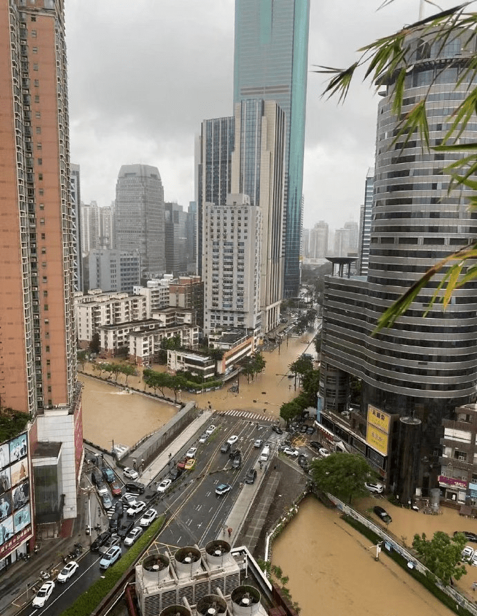 深圳暴雨打破1952年以來7項歷史紀錄。