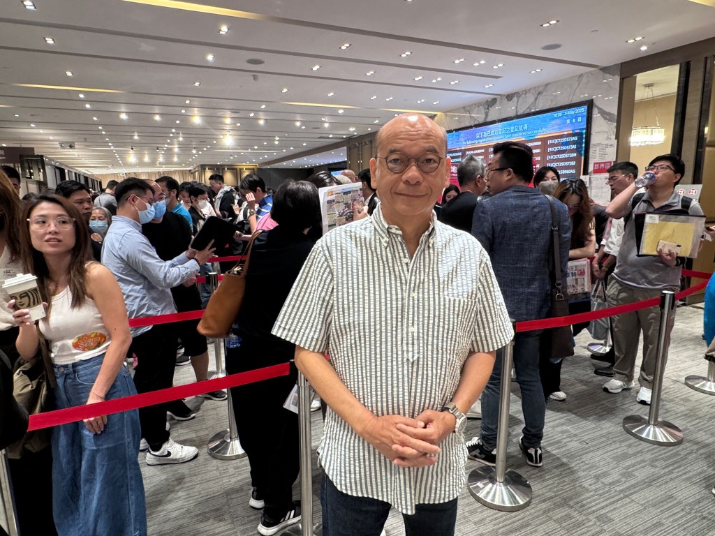 陳永傑指，受首輪理想銷情及黃金周加持，料公開發售單位今日將全數沽清。