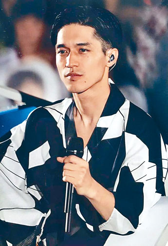 尊尼组合关8人气成员锦户亮，昨日宣布退队及离开尊尼事务所，令尊尼再损兵折将。