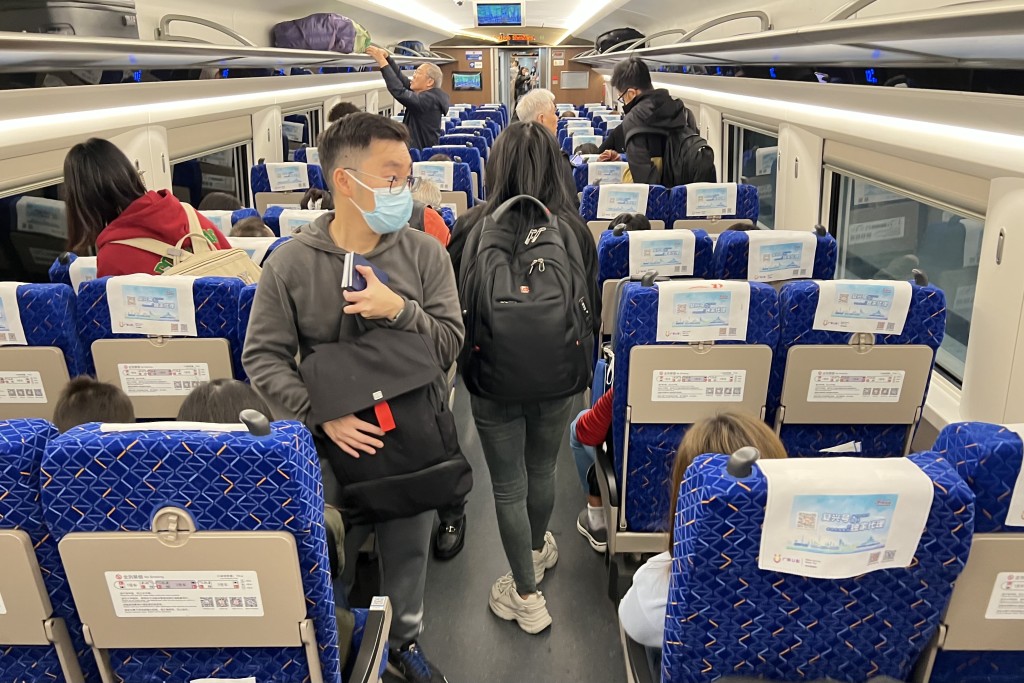 不少港人週末乘搭高鐵北上出遊,當中越來越多人前往東莞常平。 盧江球攝 不少港人週末乘搭高鐵北上出遊,當中越來越多人前往東莞常平。 盧江球攝