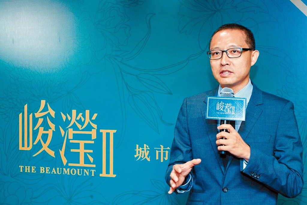 長實郭子威表示,對峻瀅二期及維港頌住宅車位的銷情感滿意。
