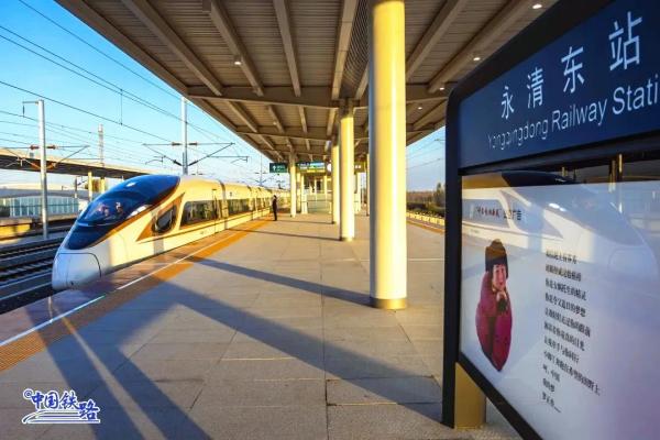 津興城際鐵路全長101公里，列車設計時速250公里。中國鐵路