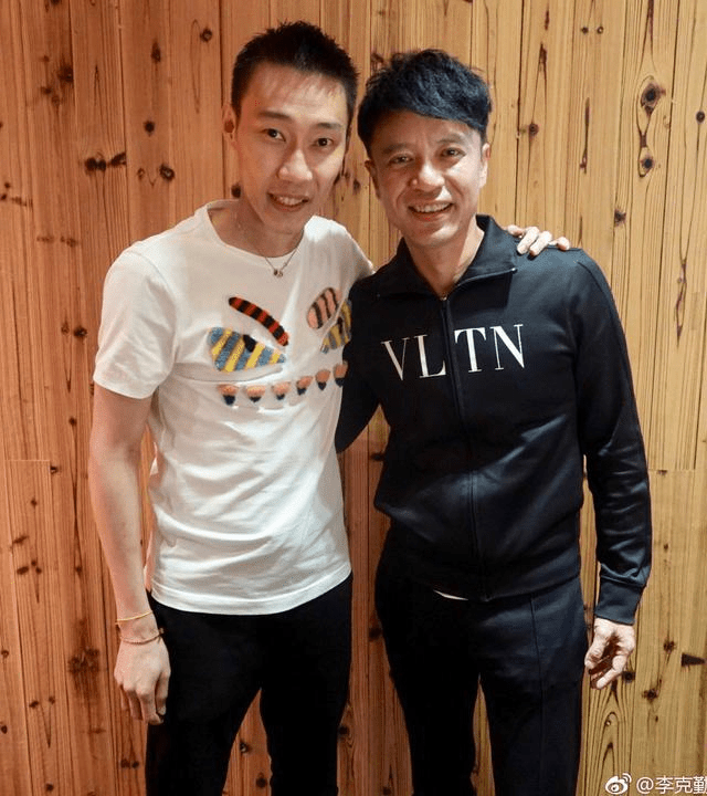 李克勤是羽毛球愛好者,與不少羽毛球選手成為好友。 李克勤是羽毛球愛好者,與不少羽毛球選手成為好友。