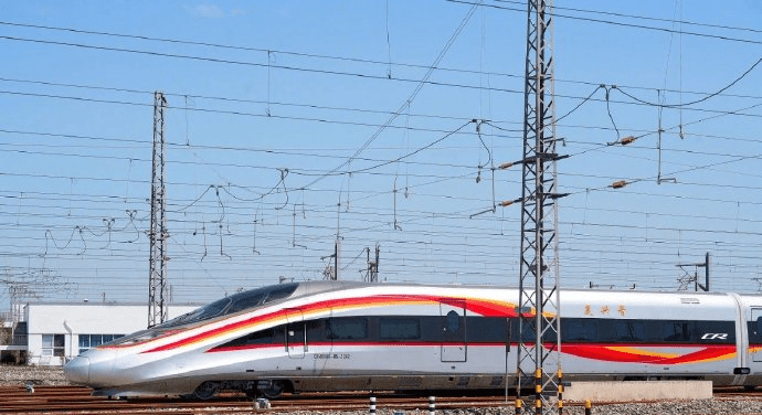 6月15日復興號智能動車組技術提升版列車將在京滬高鐵運營。 中國鐵路