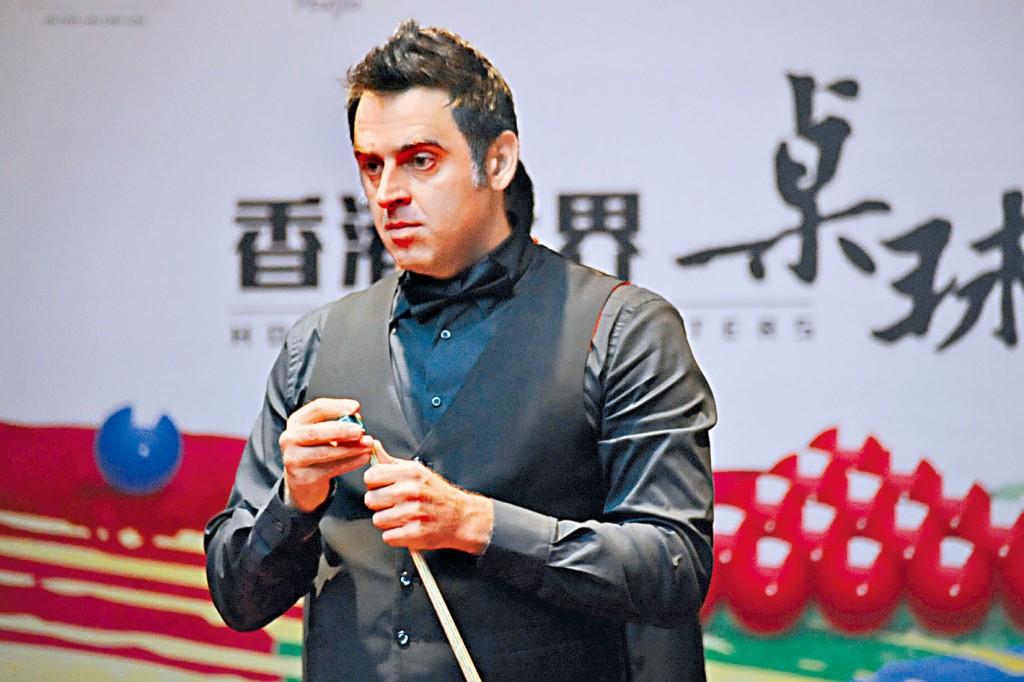 世界最頂尖桌球手「火箭」奧蘇利雲將前來獻技。右圖為本地名將傅家俊。