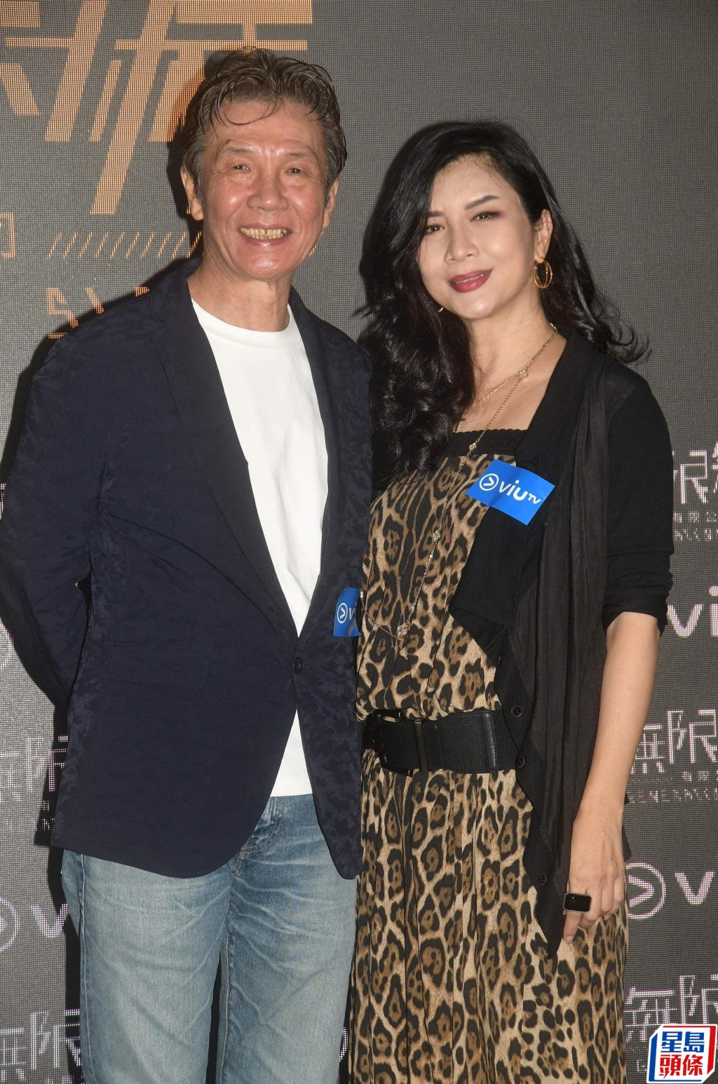 2000年以《流星语》夺第19届香港电影金像奖最佳女配角。