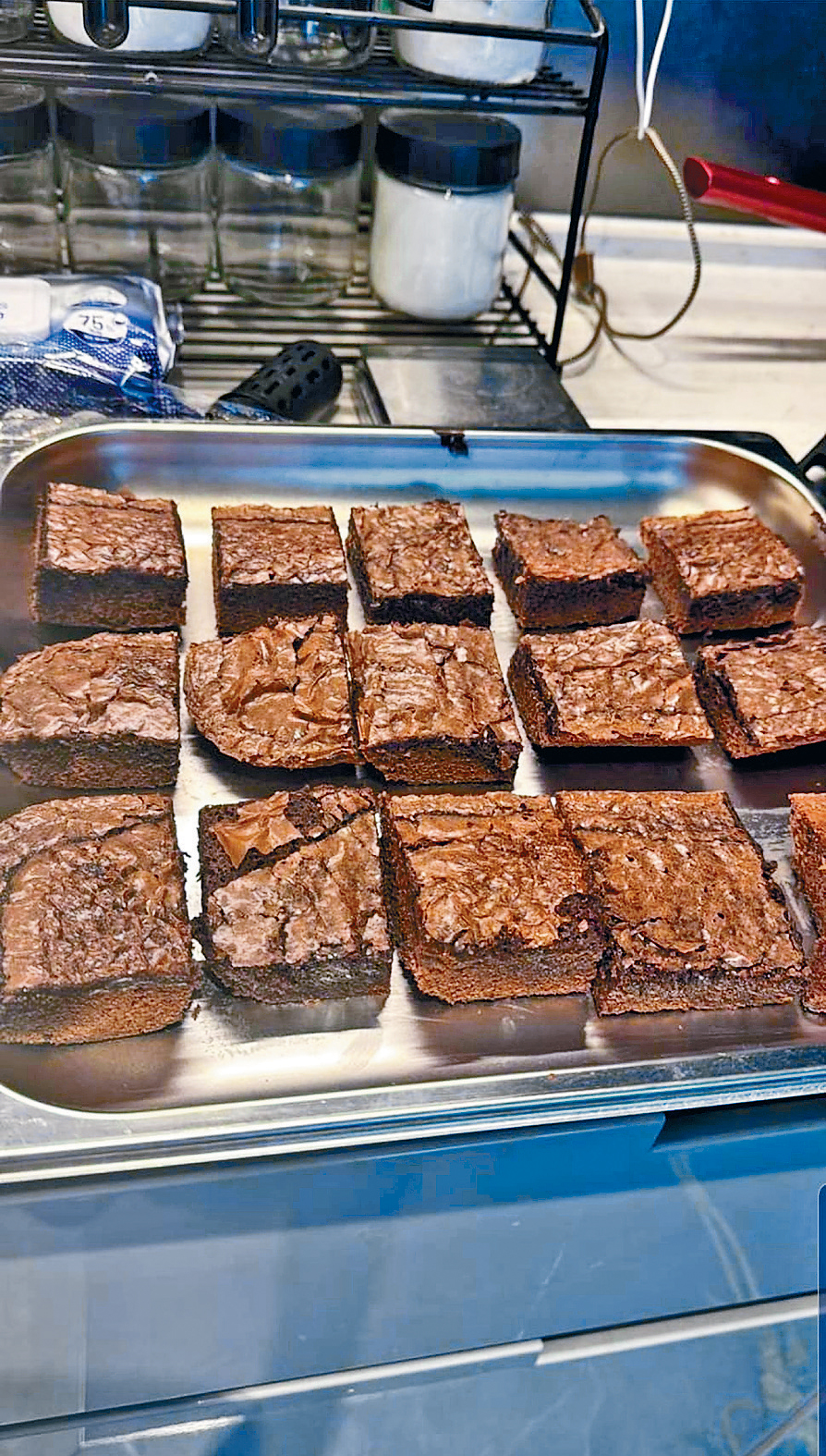 有在社交平台售賣大麻及相關食品的毒販，推介生產的大麻牛油麵包。