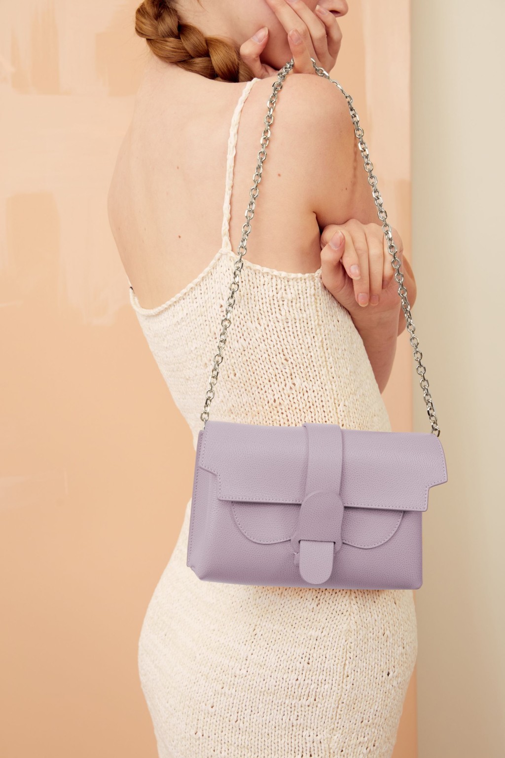 另加入春夏季全新的薰衣草色。