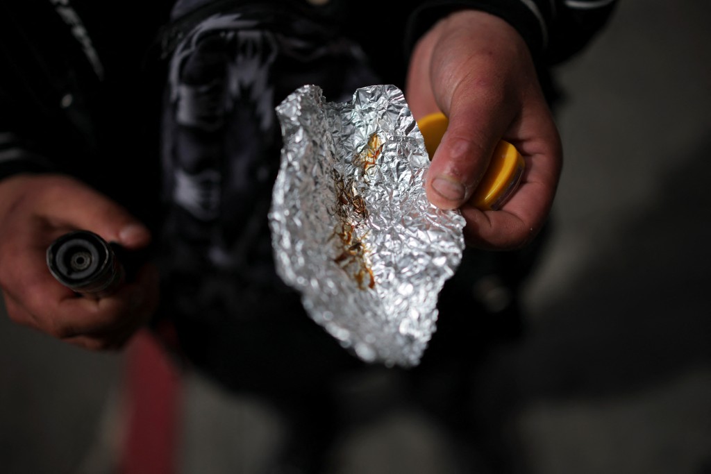 美國人吸食芬太尼。路透社