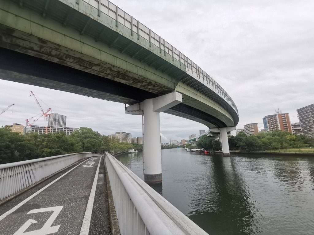 大阪的河流、土坏及地下水，疑受到PFOA污染。X