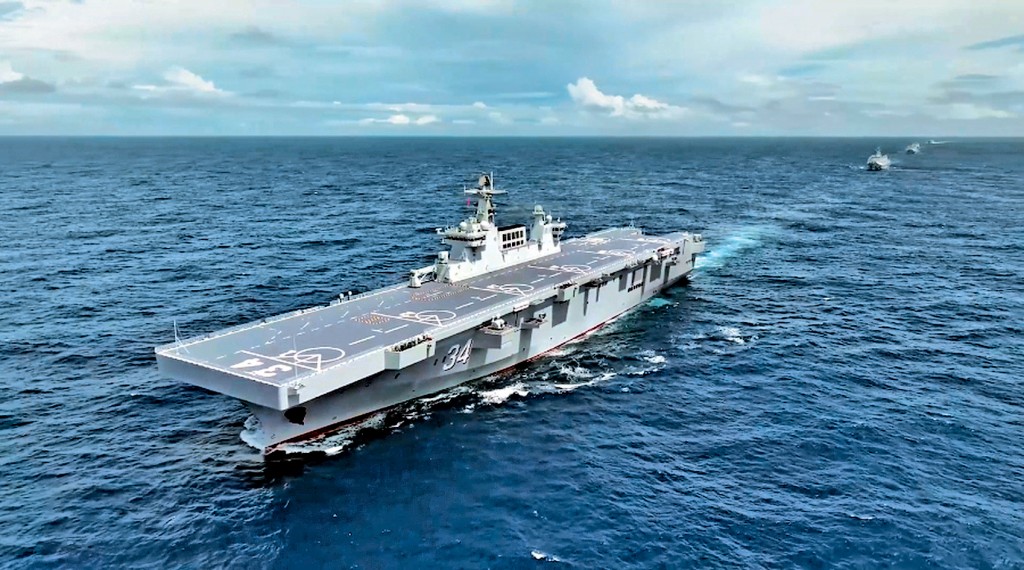 官方發布「湖北艦」近日赴南海訓練的相片。