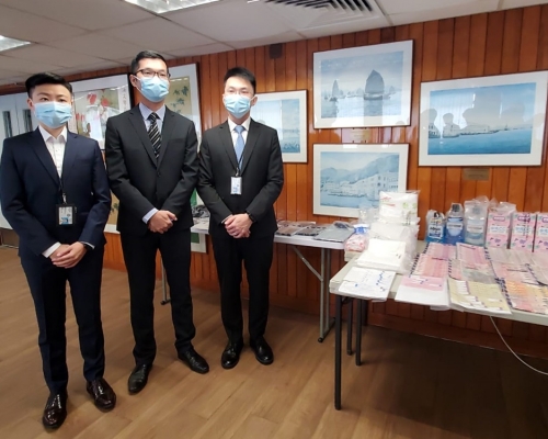 警方在油尖區進行打擊非法賣淫行動拘捕15人。