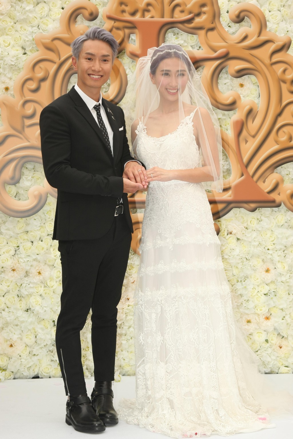 Jason笑指Leanne婚前婚後兩個樣是世紀騙案。