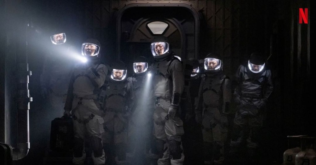 《寂靜之海》以未來地球為背景，一眾隊員為了回收神秘樣本而前往月球。