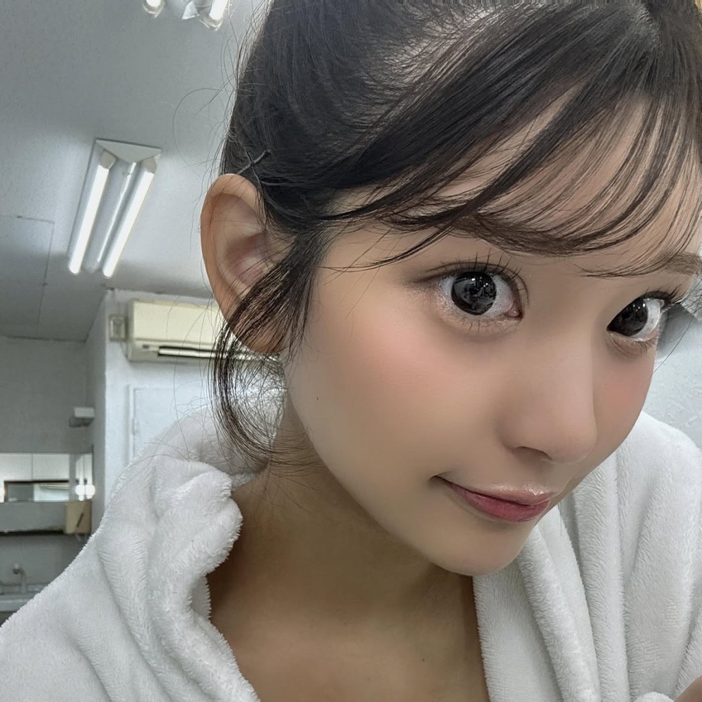 倉木華外型亮麗。 倉木華外型亮麗。