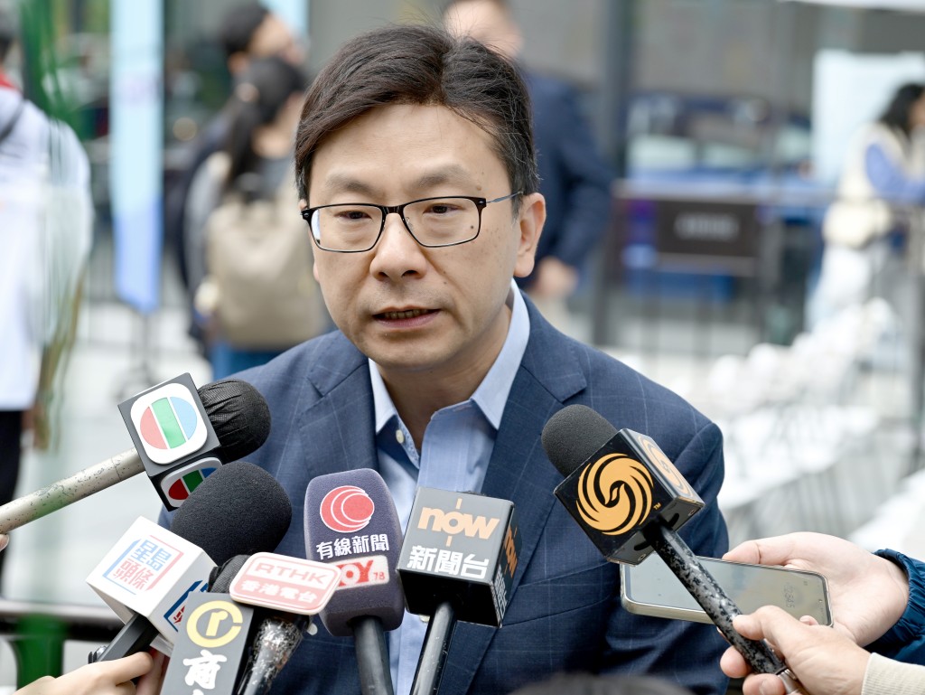 孫玉菡表示,82人已到勞工處求助,初步拖欠約1,000萬元遣散費及薪金。 孫玉菡表示,82人已到勞工處求助,初步拖欠約1,000萬元遣散費及薪金。