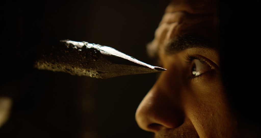 过关失败就会被针戳爆眼球。