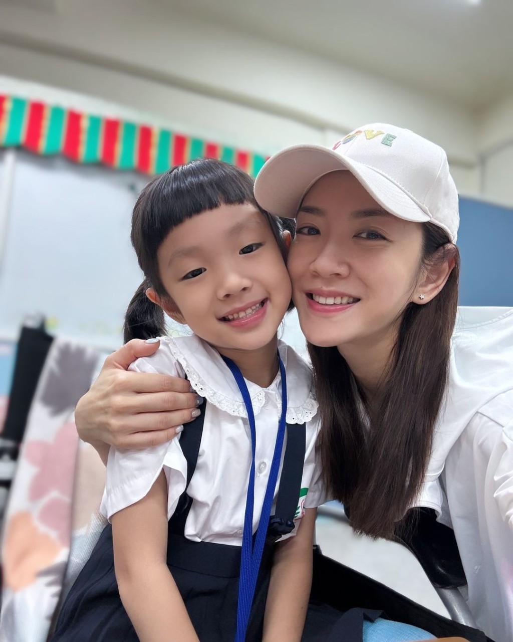 楊千霈同女兒合照。