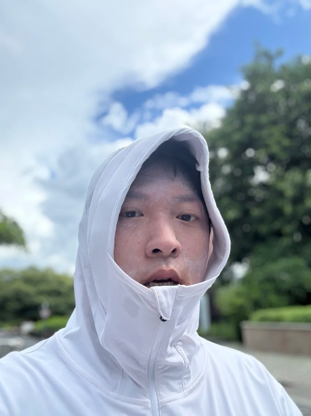 高鈞賢搽到塊面一撻撻。 高鈞賢搽到塊面一撻撻。