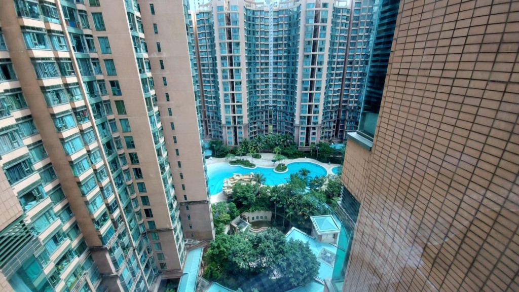 從單位外望,可俯瞰內園景致。