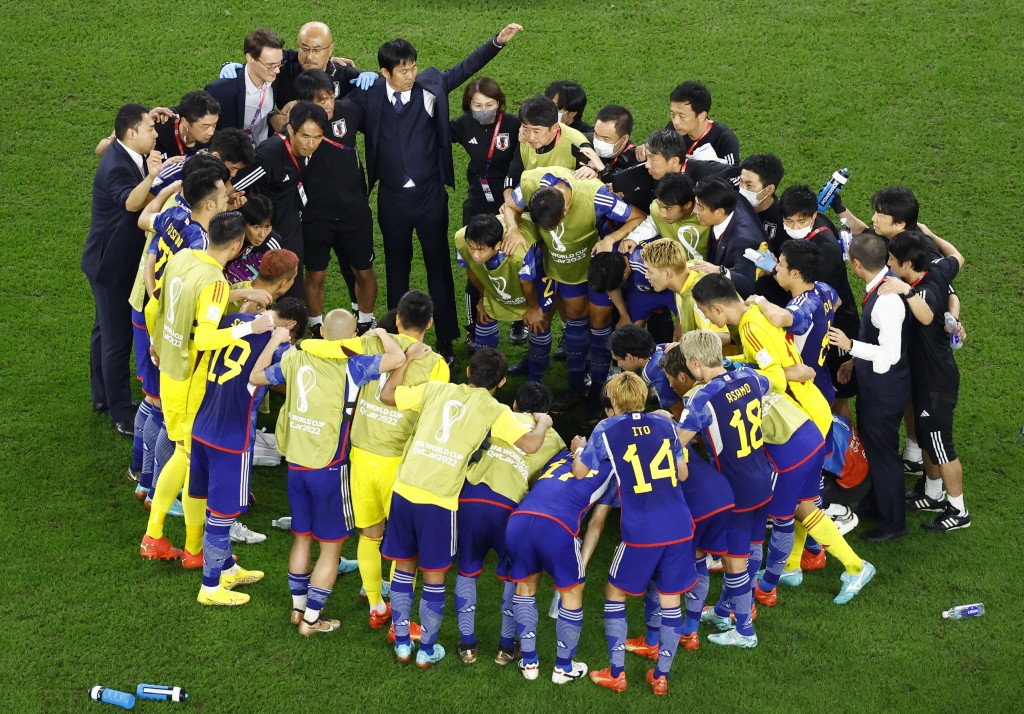 森保一(中)带领日本于世界杯16强互射十二码不敌克罗地亚光荣出局。REUTERS