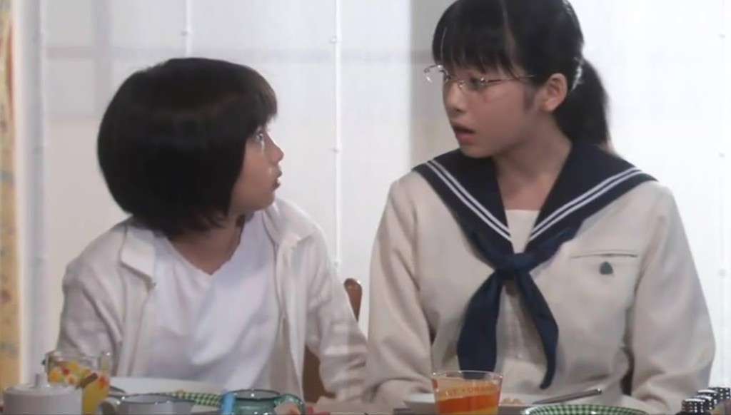 早年曾在經典日劇《女王的教室》中,扮演志田未來的姐姐。 早年曾在經典日劇《女王的教室》中,扮演志田未來的姐姐。