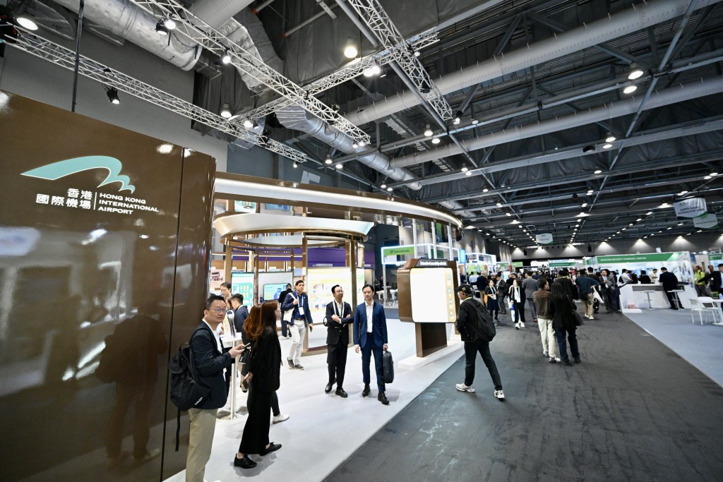 約100個品牌參展商出席,展示新技術與發展趨勢。 約100個品牌參展商出席,展示新技術與發展趨勢。