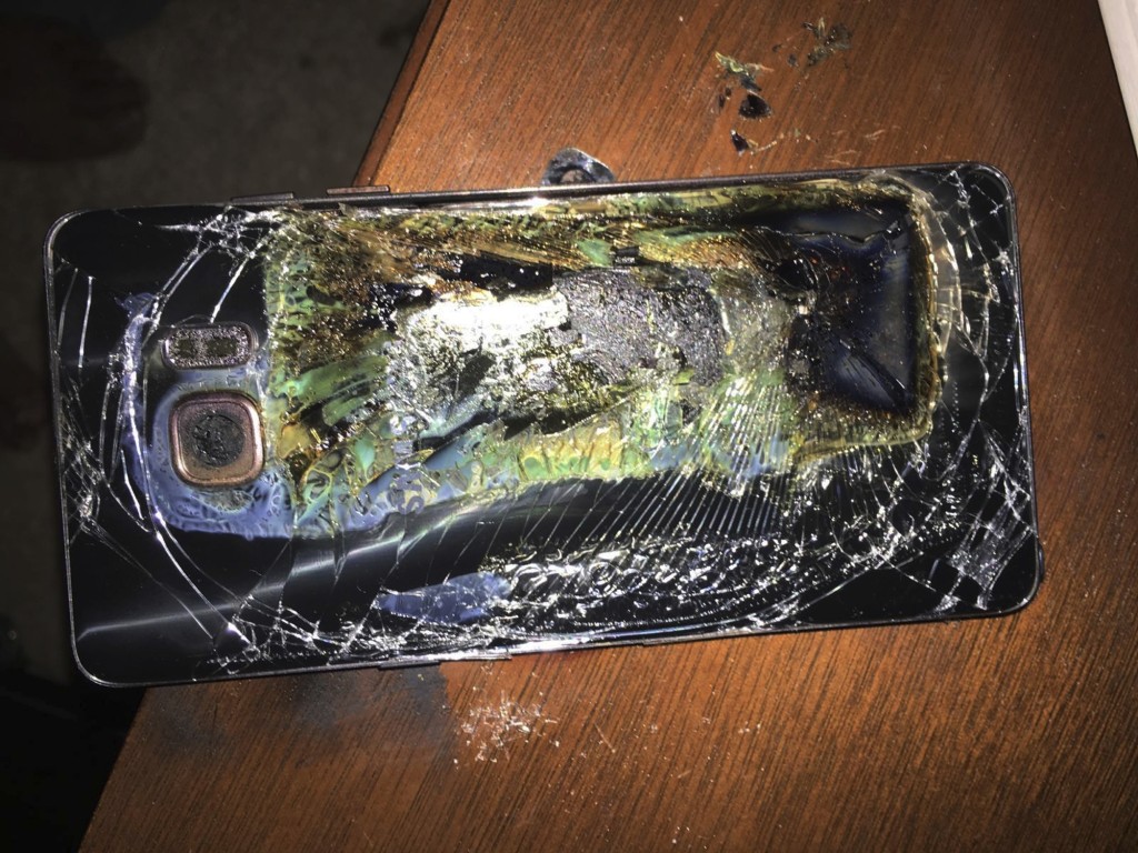 三星Galaxy Note 7手機爆炸曾引發全球回收。 美聯社資料圖