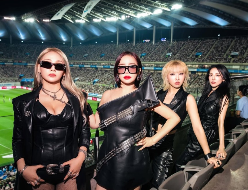 去年2NE1重组,令朴春与YG再续缘。 去年2NE1重组,令朴春与YG再续缘。