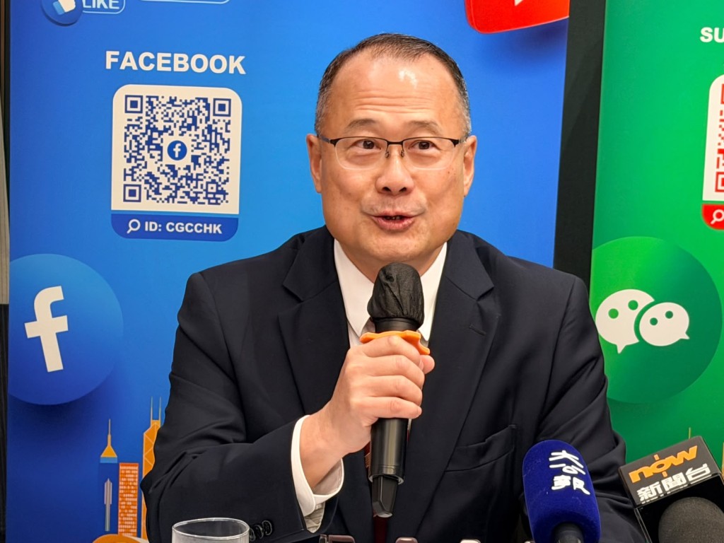 中總會長蔡冠深認為香港「五年規劃」起碼要「一年一檢」。