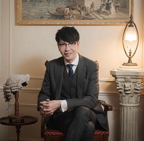 大律師李健志。 大律師李健志。