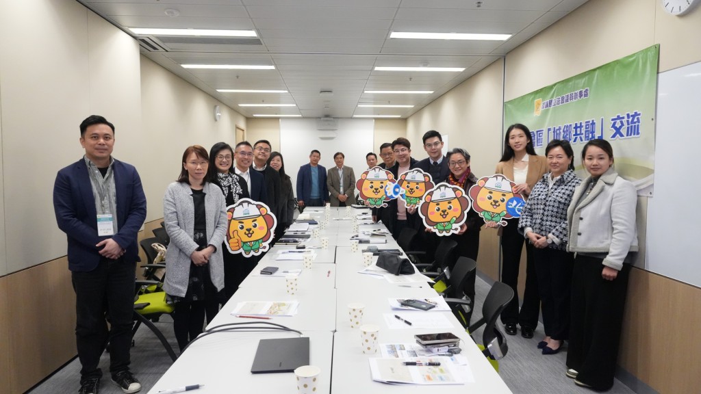 多名立法會議員早前與政府會面，了解政府北部都會區推展「城鄉共融」方面的工作。