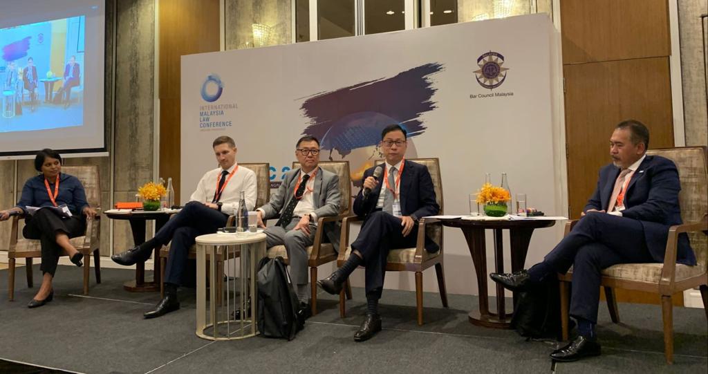 香港大律師公會主席、資深大律師杜淦堃出席「國際馬來西亞法律會議」 (International Malaysia Law Conference) ，介紹香港作為亞太地區仲裁中心的最新發展，促進香港發展成為國際仲裁及爭議解決中心。