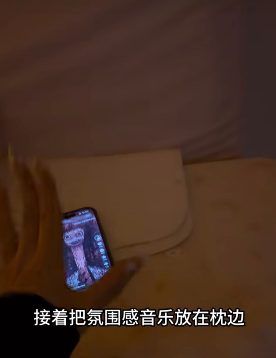 「反迷信」KOL「姜小柔吖」生前發起多個挑戰民俗習慣的直播。小紅書 「反迷信」KOL「姜小柔吖」生前發起多個挑戰民俗習慣的直播。小紅書