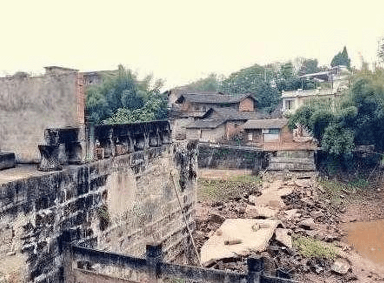 2018年「王村老橋」被洪水衝垮了。 紅星新聞