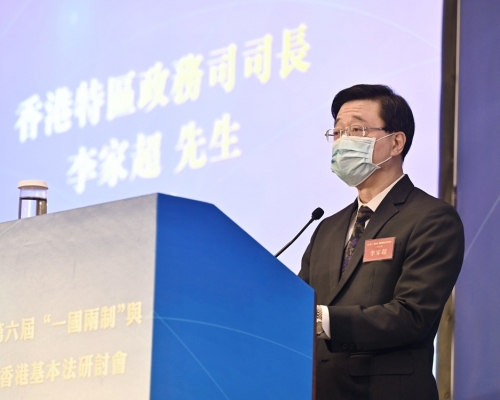 李家超料候選人將認真比拼政綱、政治理念和能力。政府圖片