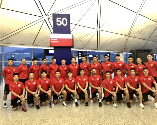 香港棍網球隊日前出發加拿大，備戰四年一度的世界男子室內棍網球錦標賽。　相片由公關提供