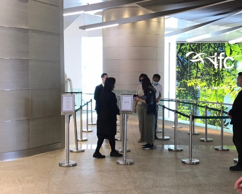 藝里坊·2號續開示位參觀 現人流