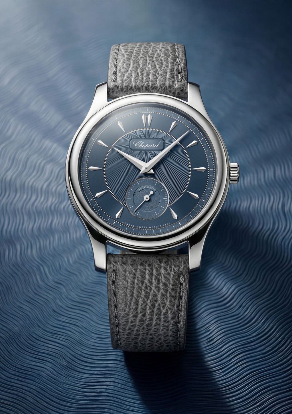 Chopard L.U.C 1860 Chronometer / 錶殼：36.5mm Luncent Steel再生不鏽鋼 / 機芯：L.U.C 96.40-L自動 / 售價：$208,000。