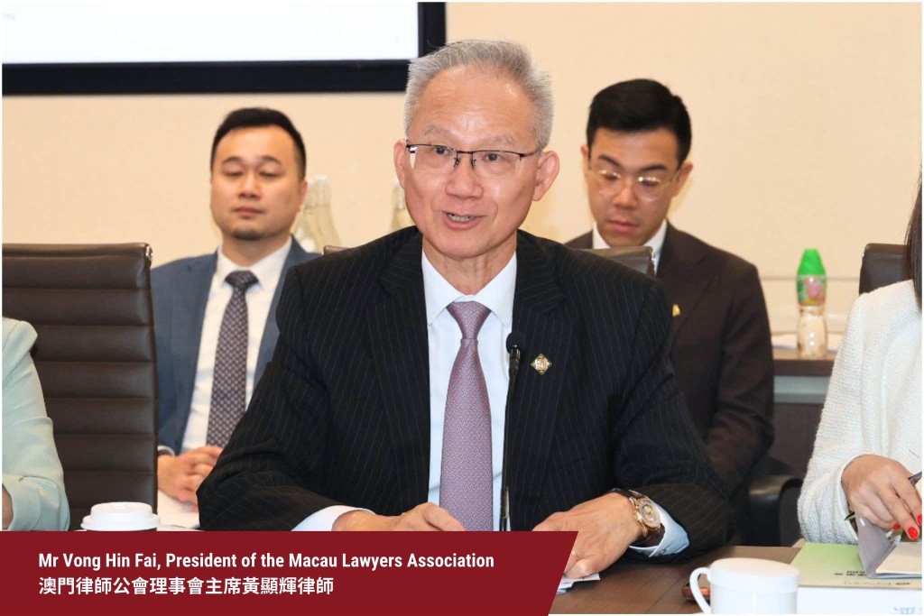 黃顯輝在會議上發言。香港律師會fb 黃顯輝在會議上發言。香港律師會fb